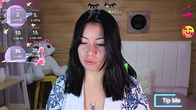 Kylia a online show from May 4, 8:01 pm