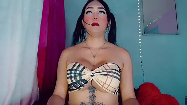 DeboraGill online show from June 23, 11:25 pm