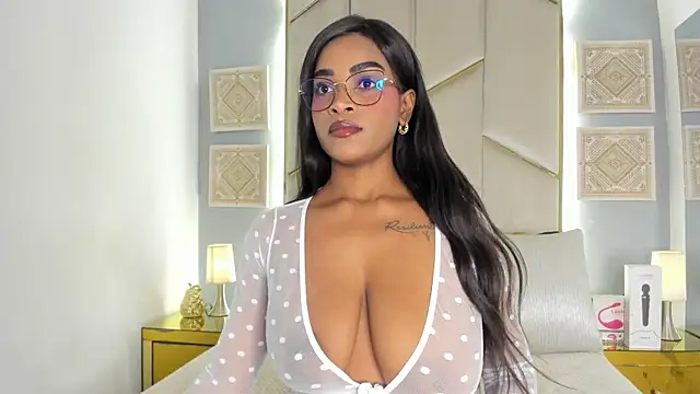 KarinaaCoxx online show from July 26, 1:19 pm