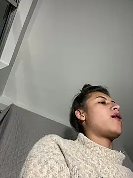 Candy Lennon online show from March 19, 2:38 am