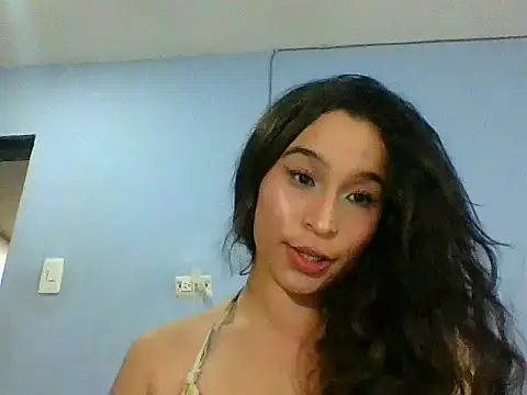 scarlettscottx  online show from April 7, 1:18 am