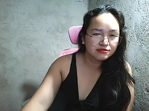 wildchinita00 online show from July 30, 9:04 pm