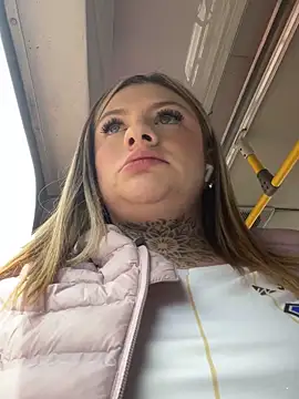 Eliee Roth online show from March 4, 6:58 pm