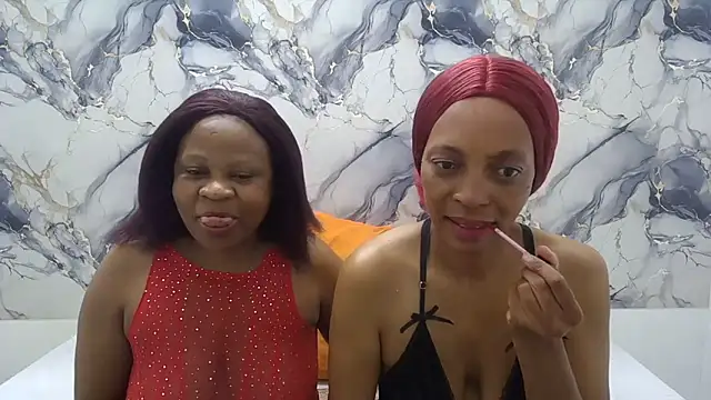 DominiqueLuxe44 online show from June 17, 4:47 am