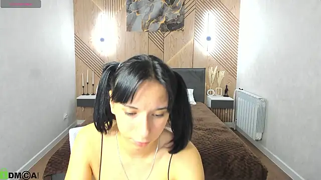 kitty-r0se online show from March 8, 2:04 am