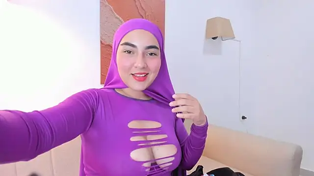 Malika Noor online show from June 12, 9:01 pm