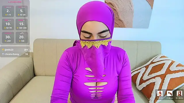 Malika Noor online show from February 25, 2:15 pm