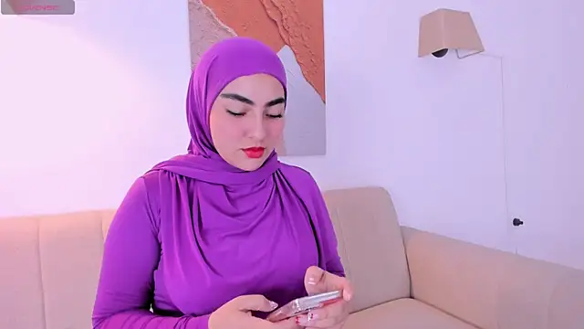 Malika Noor online show from July 27, 3:42 pm