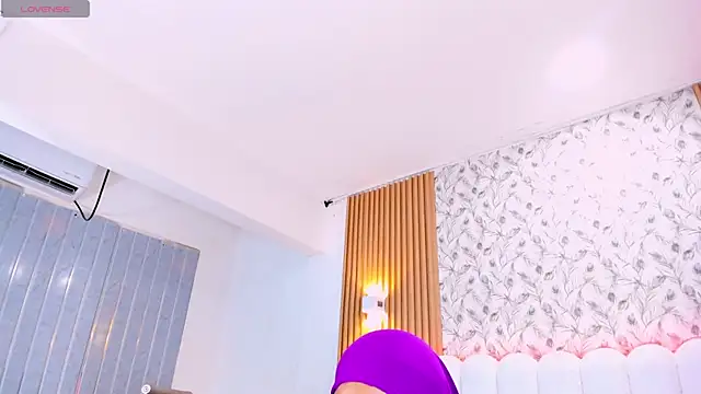 Malika Noor online show from July 6, 9:39 pm