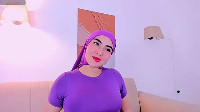 Malika Noor online show from July 15, 3:06 pm