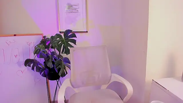 Emma Dancer online show from July 25, 12:12 pm