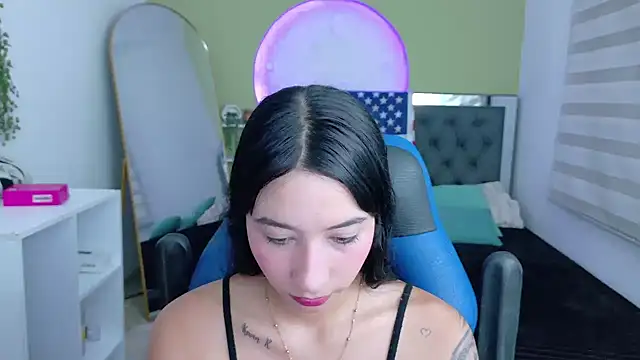 ivvoncute online show from July 18, 2:26 am