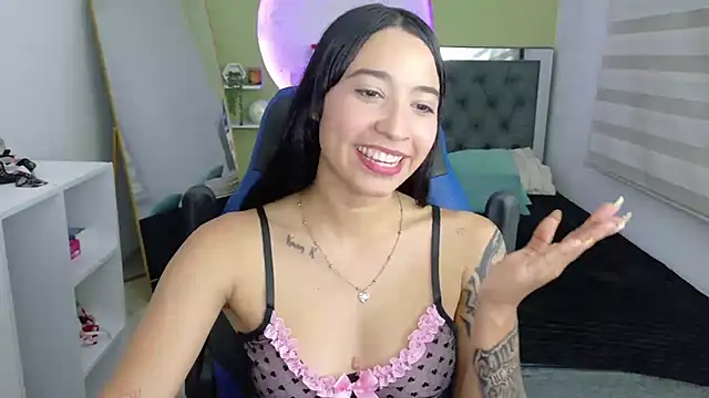 ivvoncute online show from July 28, 3:04 am