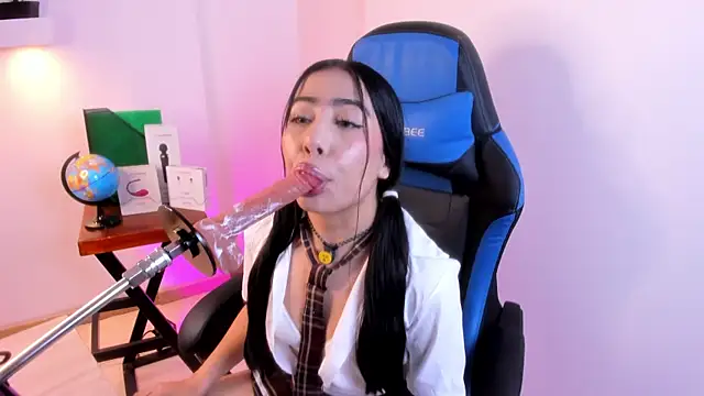 Valecute  online show from May 2, 9:18 pm