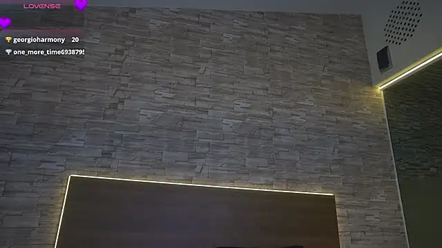 zenda Biancha online show from March 8, 2:04 am