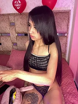 Lauraaa pink18 online show from March 11, 3:33 am