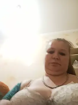 KiraStanton online show from July 17, 9:40 pm