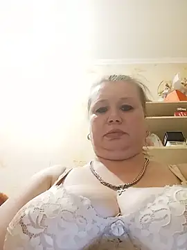 KiraStanton online show from July 15, 9:19 pm