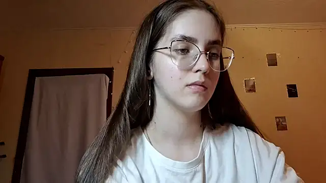 Katelemon online show from May 1, 3:26 pm