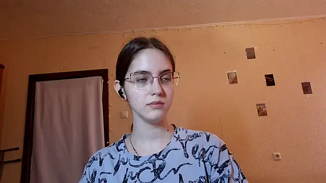 Katelemon online show from June 7, 9:49 am