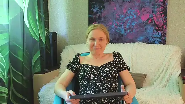 Lanavi Smile online show from July 16, 10:53 am