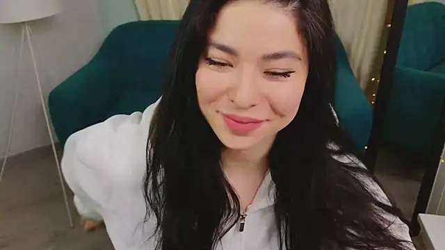 Erika Moan  online show from March 4, 7:26 am