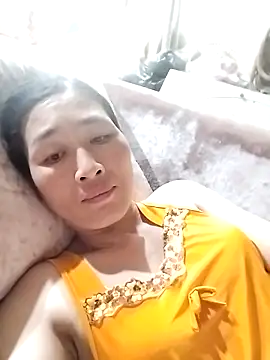 lris-Beauty77 online show from March 12, 2:53 pm