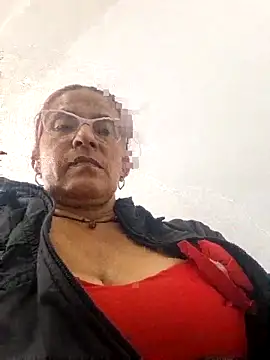 Lorenaluna online show from May 5, 6:44 pm