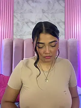 ArianaRougee online show from July 31, 6:14 am
