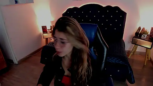 SaraRoadess online show from March 6, 8:26 pm