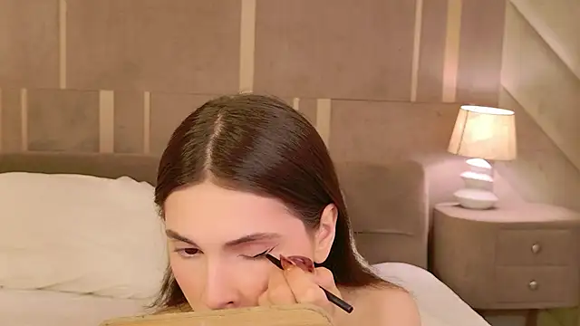 GIGI DAVS online show from June 23, 8:51 pm