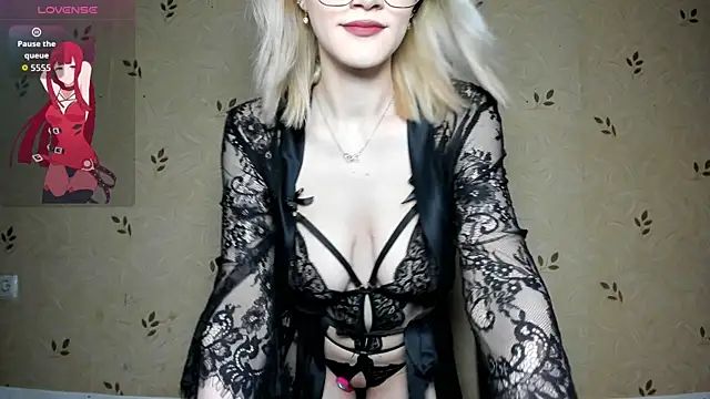 NicoleDaviss online show from July 24, 7:33 pm