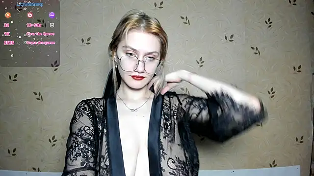 NicoleDaviss online show from June 25, 7:26 pm