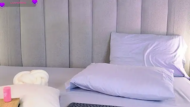 AlessiaAuren online show from March 18, 8:03 pm