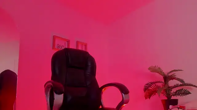 im aliisson online show from March 11, 1:03 pm