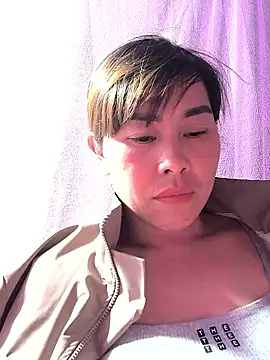 juicy-milu online show from March 5, 11:50 am