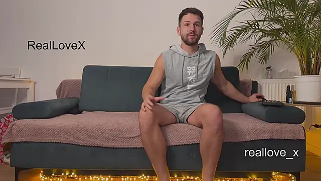 RealLoveX online show from February 25, 9:13 pm