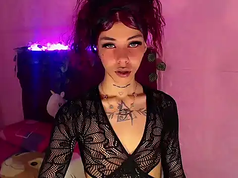 kendall18 xxx online show from March 18, 3:44 am