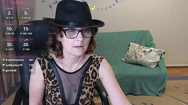 Miss Amberr online show from March 13, 8:32 pm