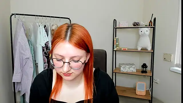 LauraaYoung online show from February 26, 10:36 am