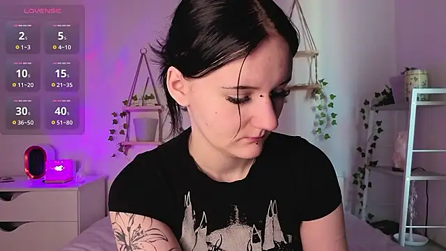 Yuki Shiro online show from March 18, 8:41 am