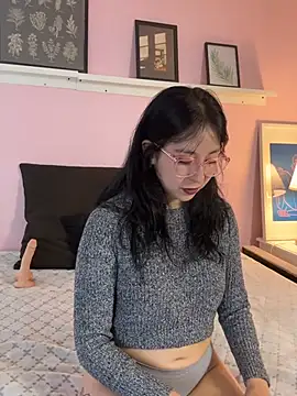 Abigailladyy online show from April 10, 11:38 am