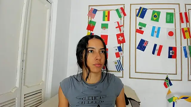 emily gaviria1 online show from July 14, 12:10 pm