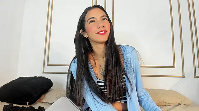 emily gaviria1 online show from April 29, 12:19 pm