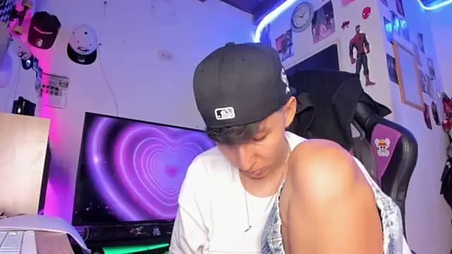 MIKEFONSE- online show from March 7, 12:39 am