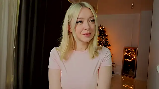 ChristinBland online show from February 26, 8:30 pm