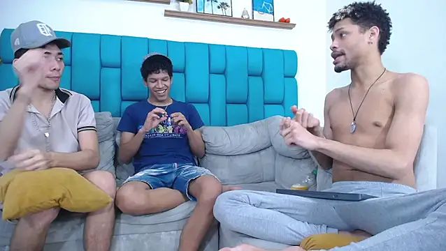 Lunar Boys online show from April 2, 5:32 pm