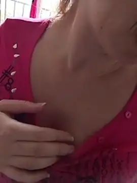 lily2022 online show from March 13, 2:40 pm