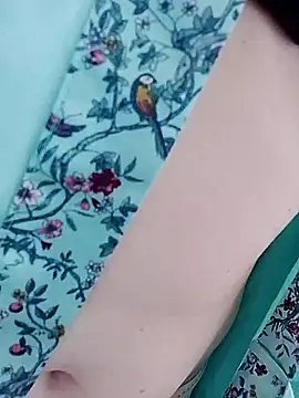 lily2022 online show from March 22, 1:17 pm