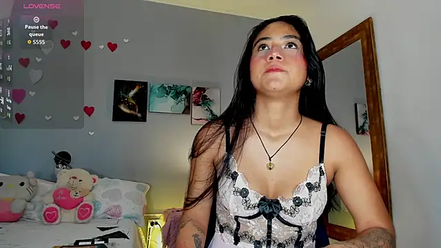 KimTaylorW online show from March 9, 7:39 pm